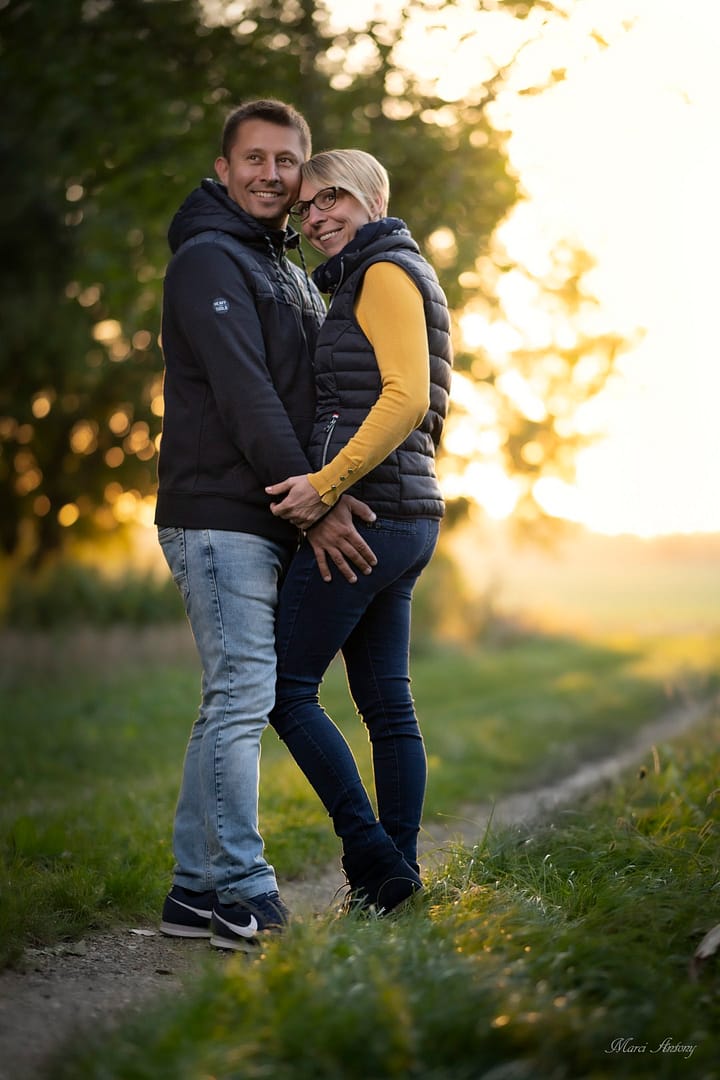 Engaged couple and pair photography 01